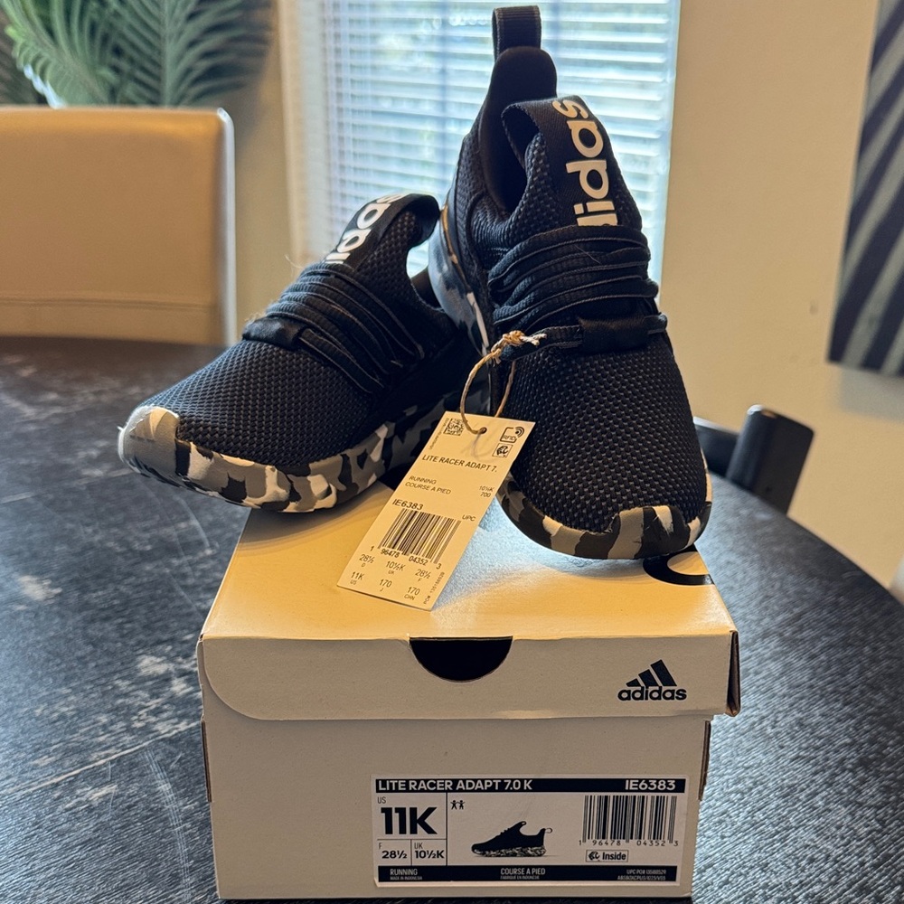 Brand New Adidas Kids Lite Racer Adapt 7.0 Sneakers Black and White